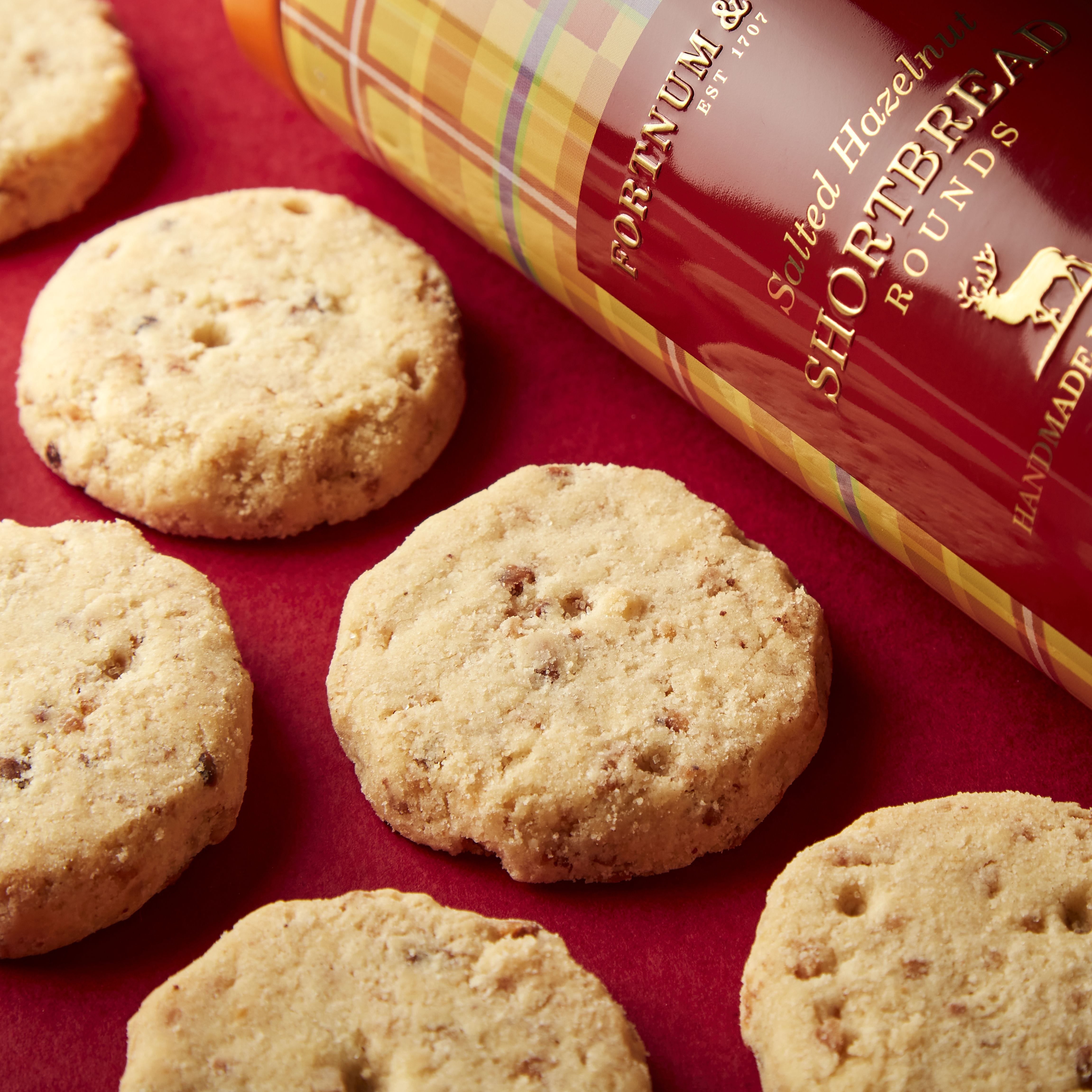 Fortnum's salted hazelnut shortbread rounds 125g, UK version