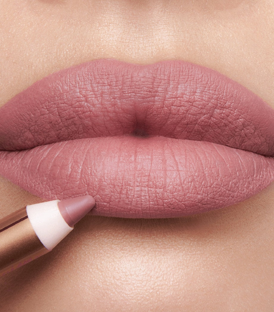 Charlotte Tilbury lip liner - British product