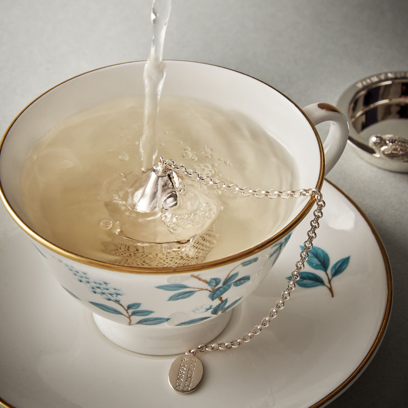 Fortnum's Camellia tea infuser, UK version