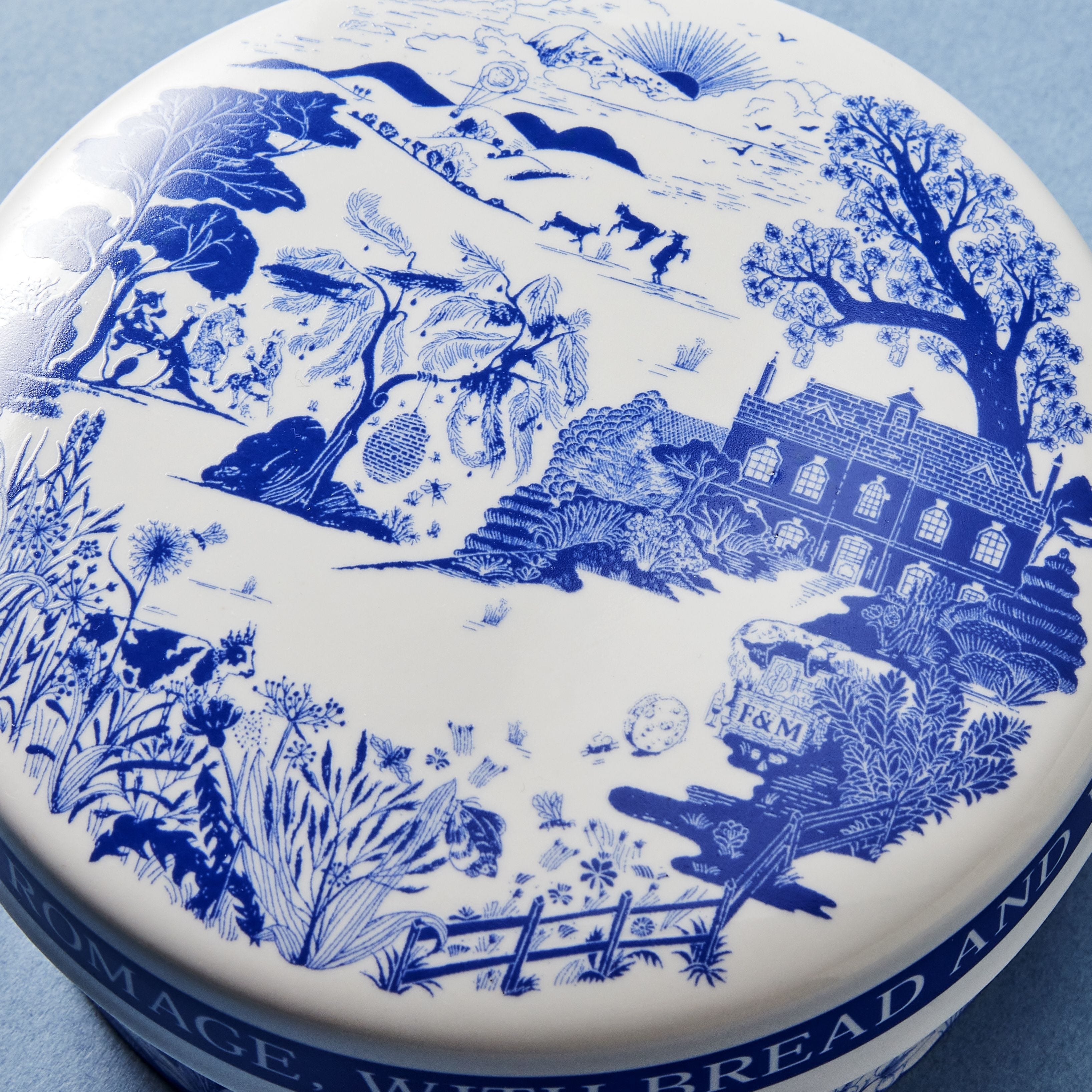 Fortnum's Willow cheese baker in blue and white (British brand)