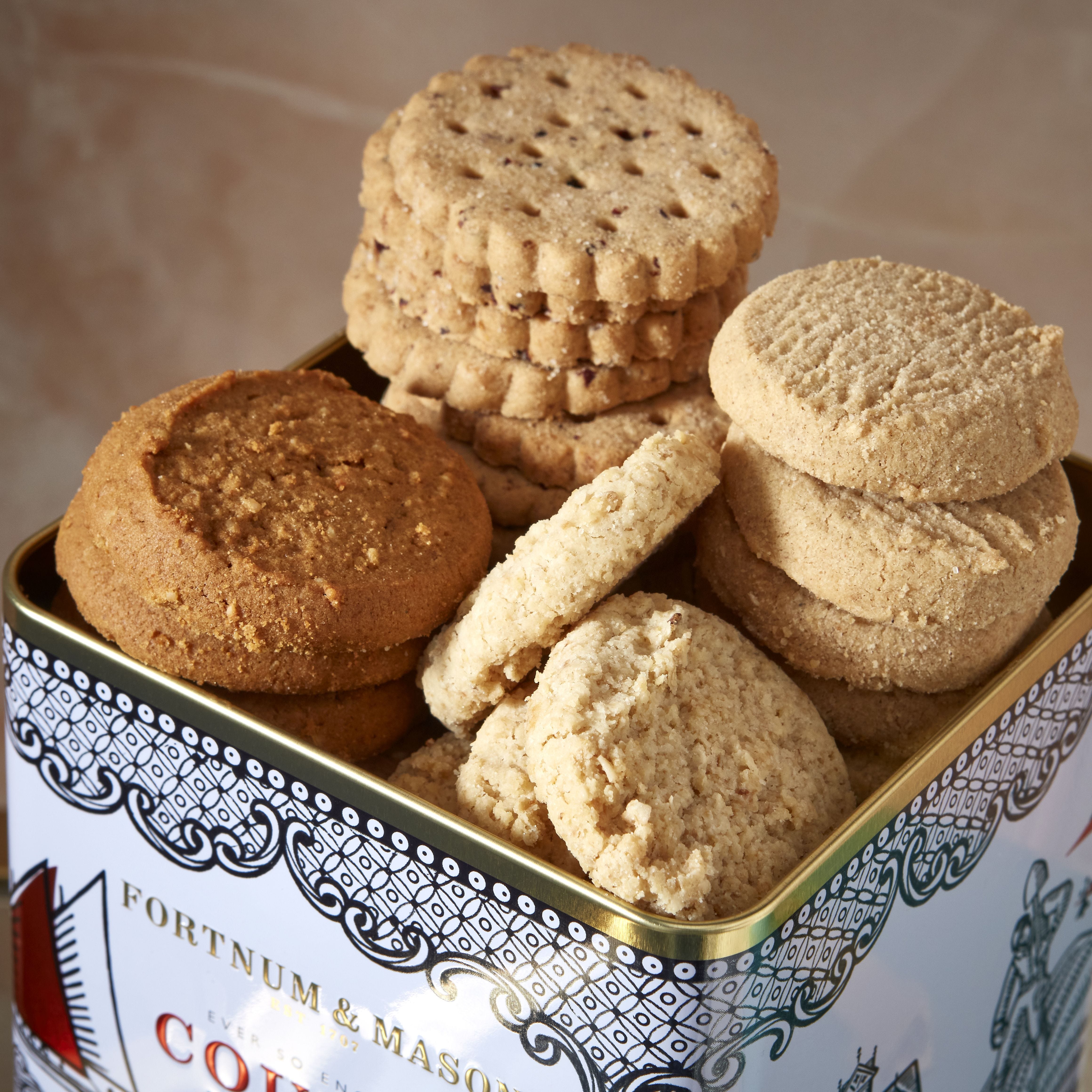 County biscuit selection 385g tin - British product