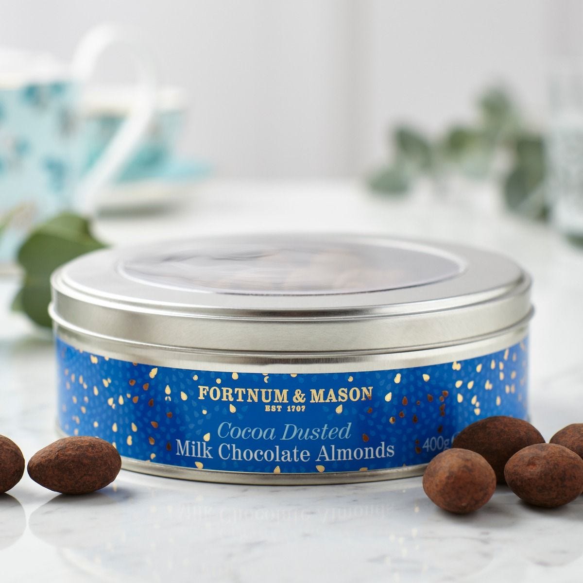 Cocoa dusted milk chocolate almonds 380g (British brand)