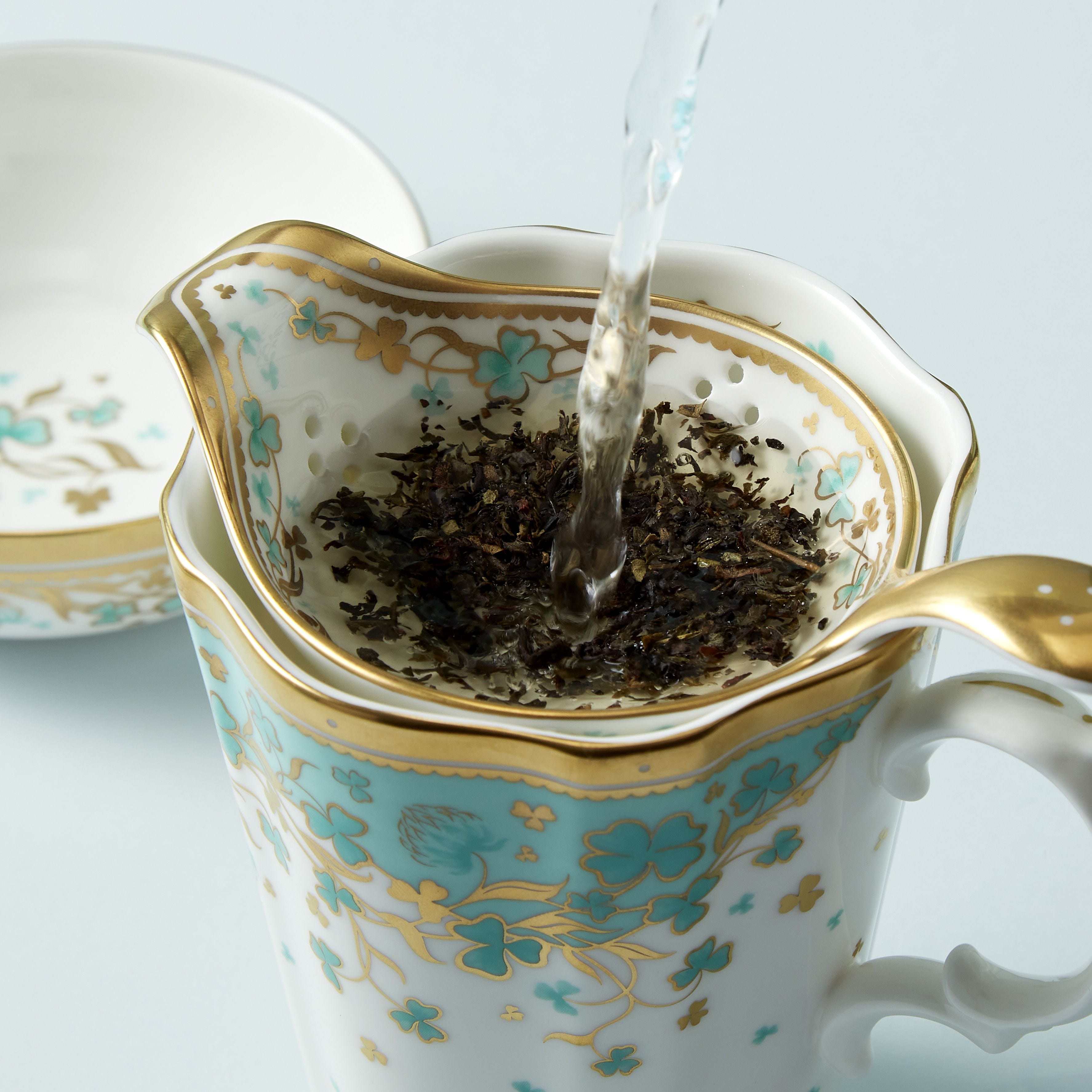 Fortnum's Cloverleaf Tea Strainer bone china with gold detail - British product