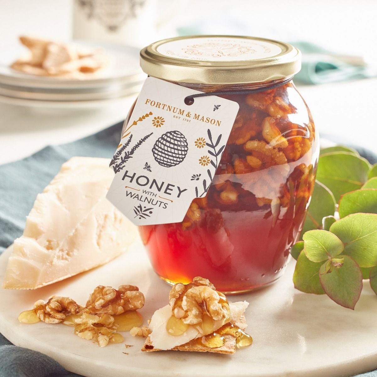 Honey with walnuts amphora jar 902g - British product