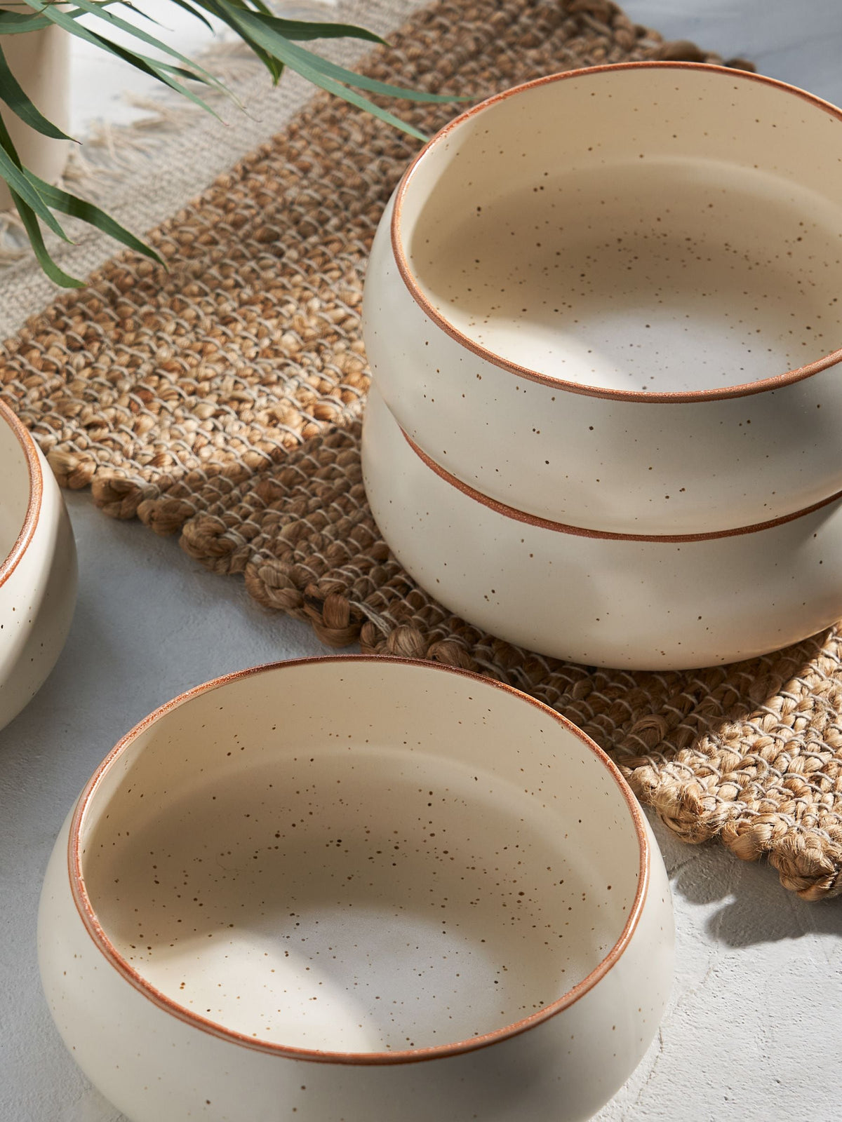 Set of 4 Stoneware Pasta Bowls with Speckle Glaze and Terracotta Rim