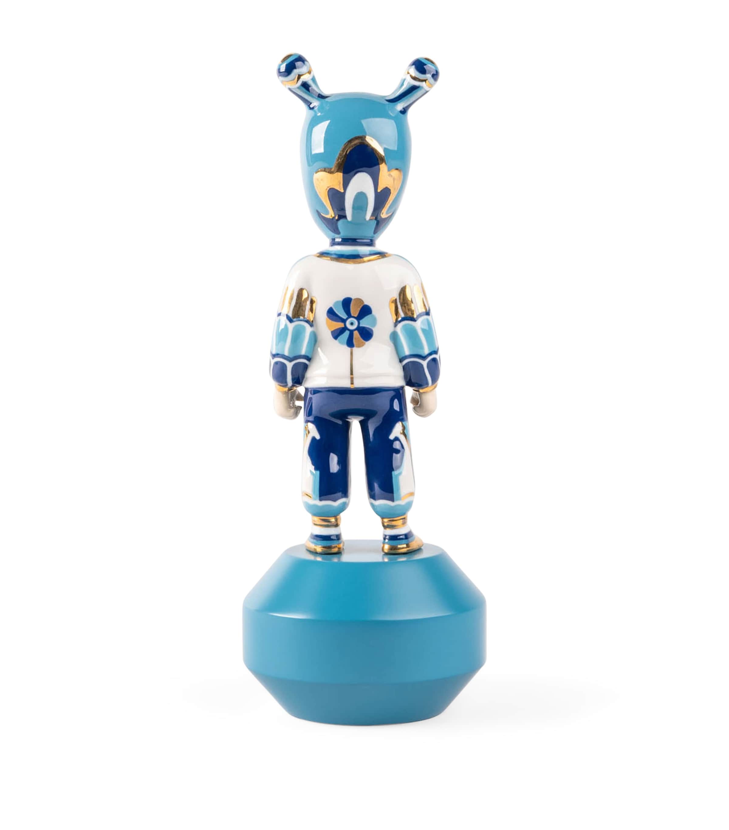 Lladró porcelain figurine by Kzeng Jiang Small, UK version