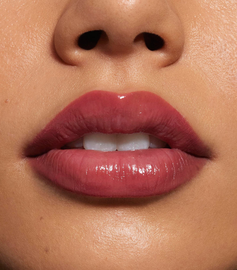 Kylie Cosmetics glossy lip kit with 1g lip liner and 3ml lip gloss, UK version