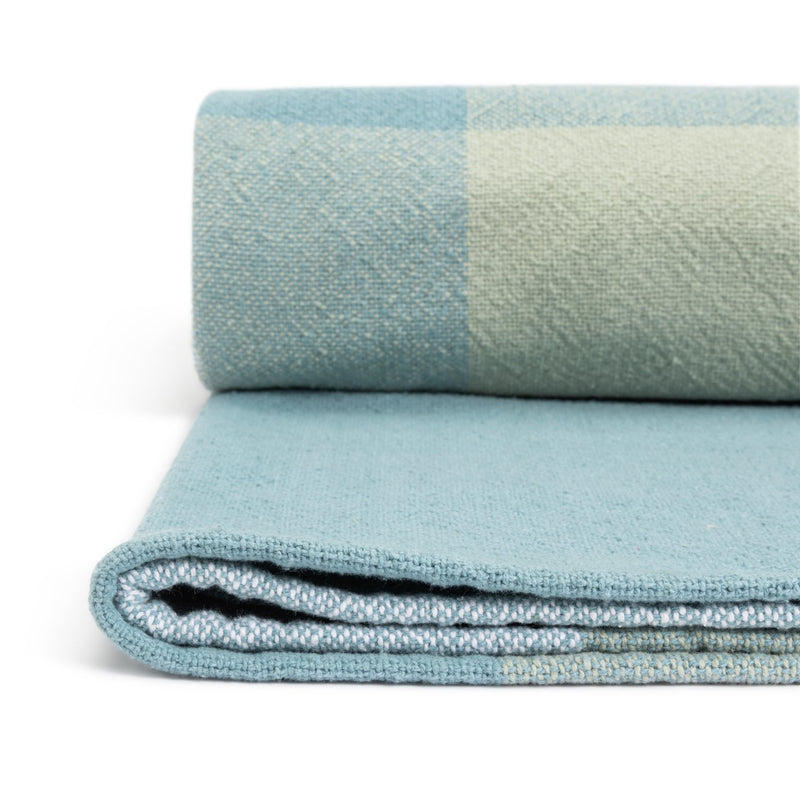 Habitat gingham check throw 125x150cm, UK version