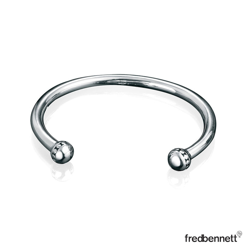 Fred Bennett oxidised patterned sterling silver bangle (British brand)