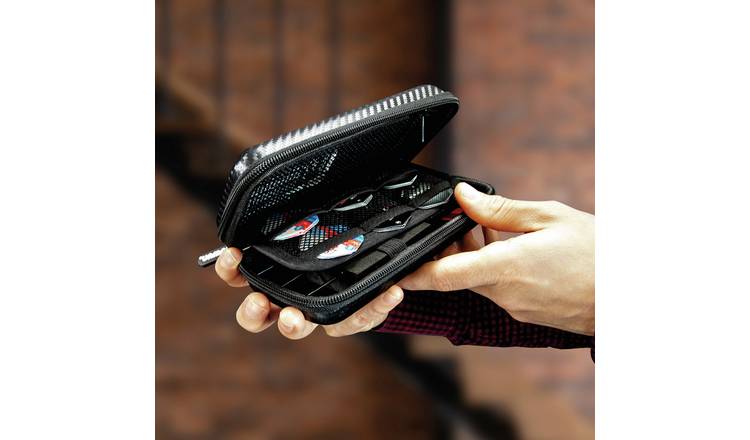 Winmau Blade 6 darts case with accessories (British brand)