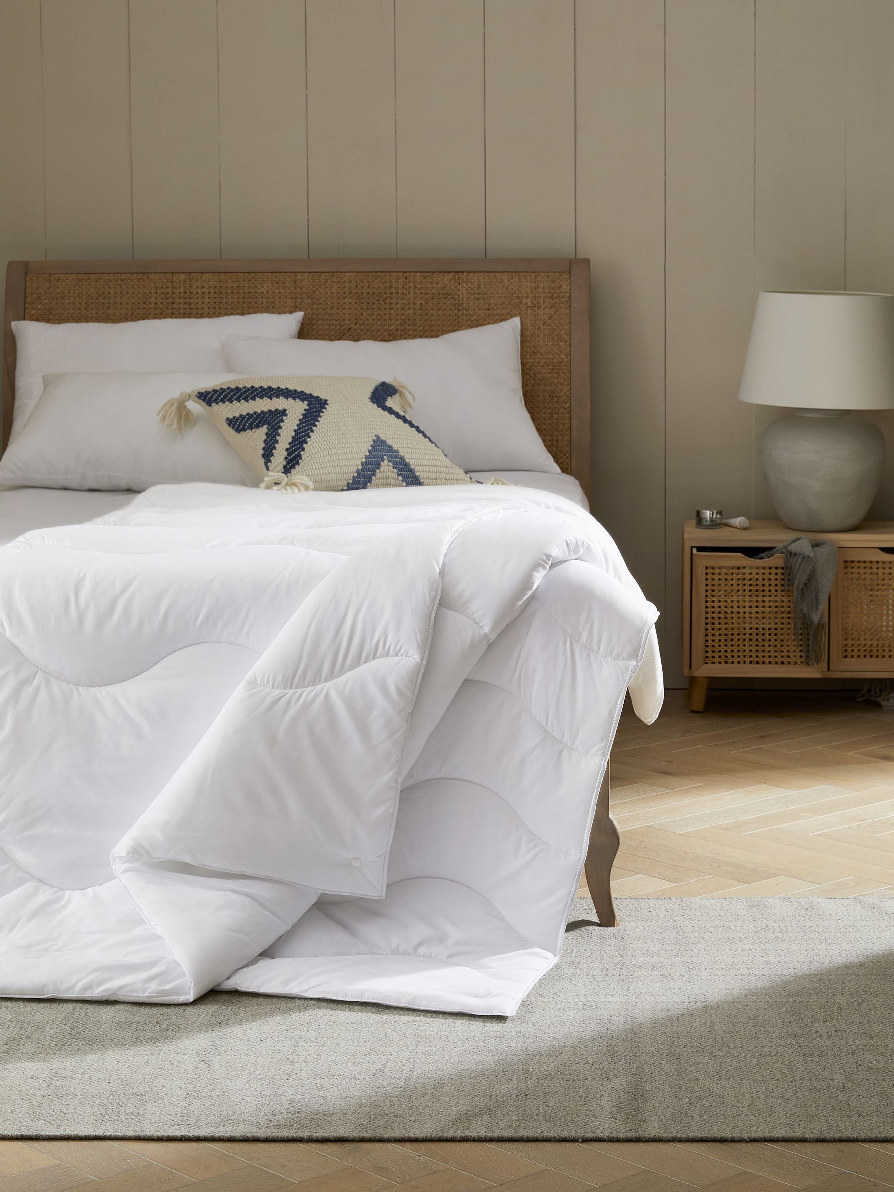 Sleep In Comfort All Season Duvet 13.5 Tog (British brand)