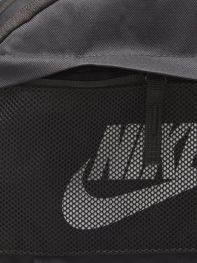 حقيبة ظهر Nike Elemental باللونين الأسود والأبيض، مستوردة من المملكة المتحدة