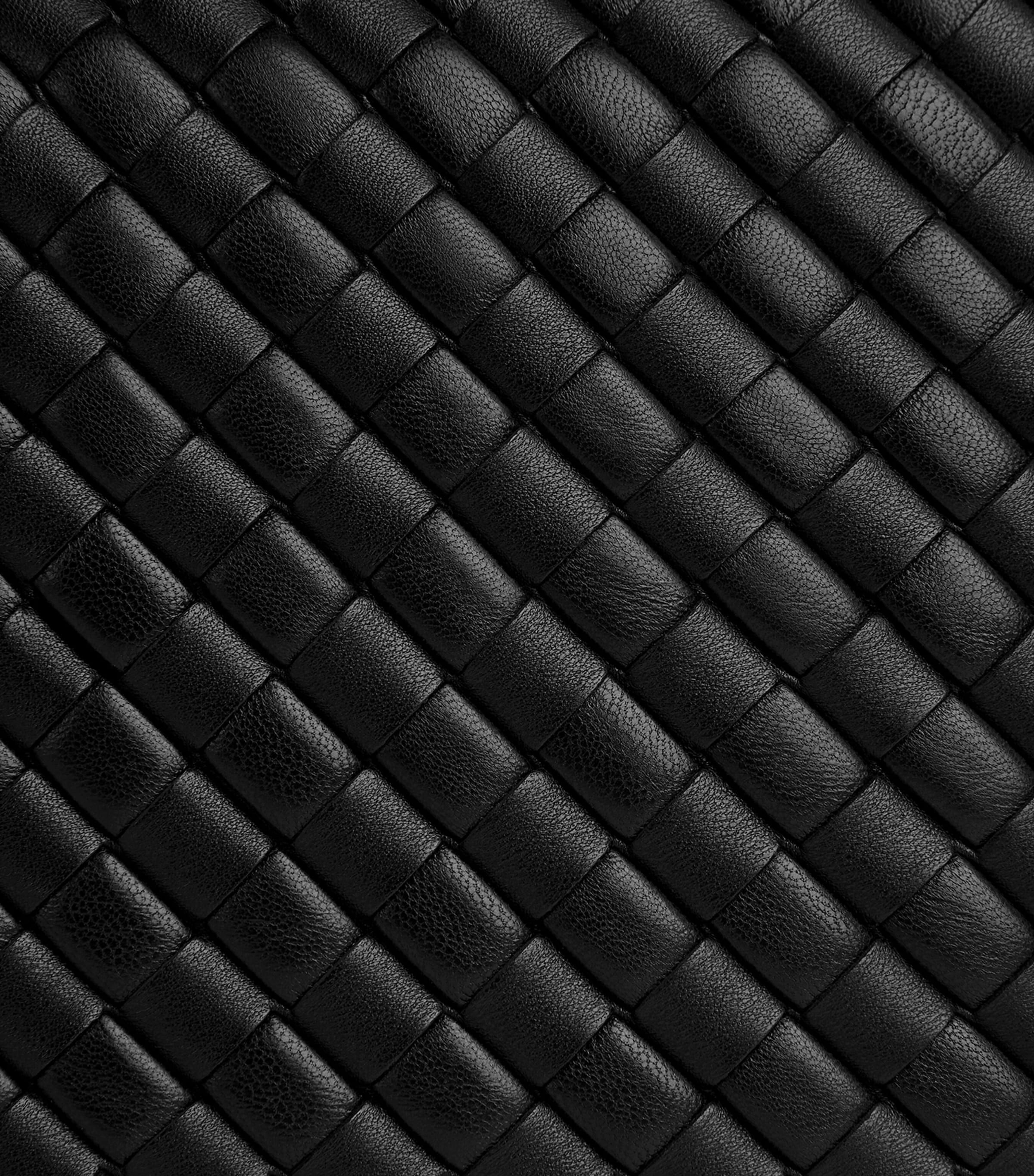 Bottega Veneta Veneta shoulder bag lambskin leather H28cm, UK version