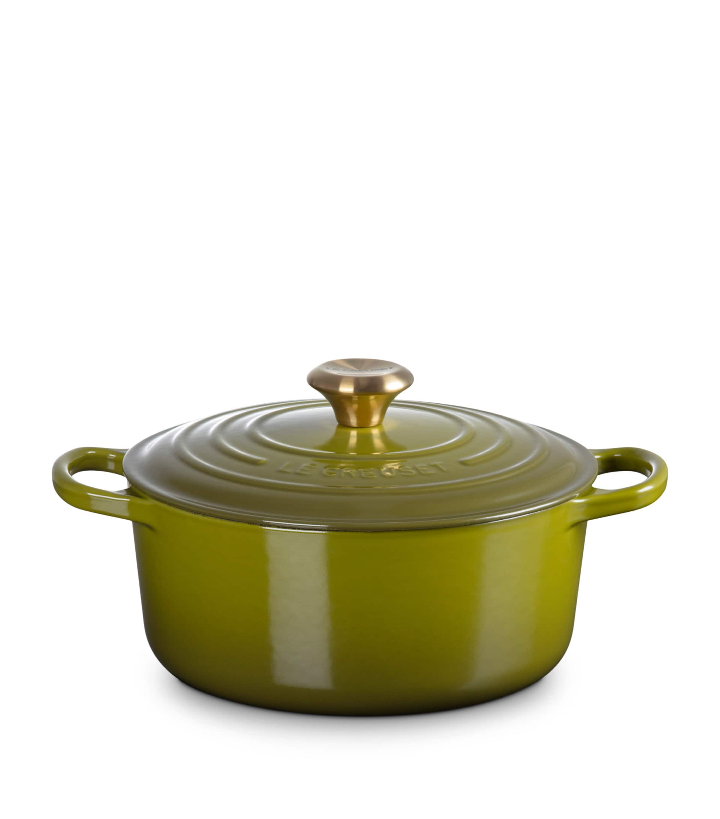 Le Creuset round casserole dish 24cm, UK version