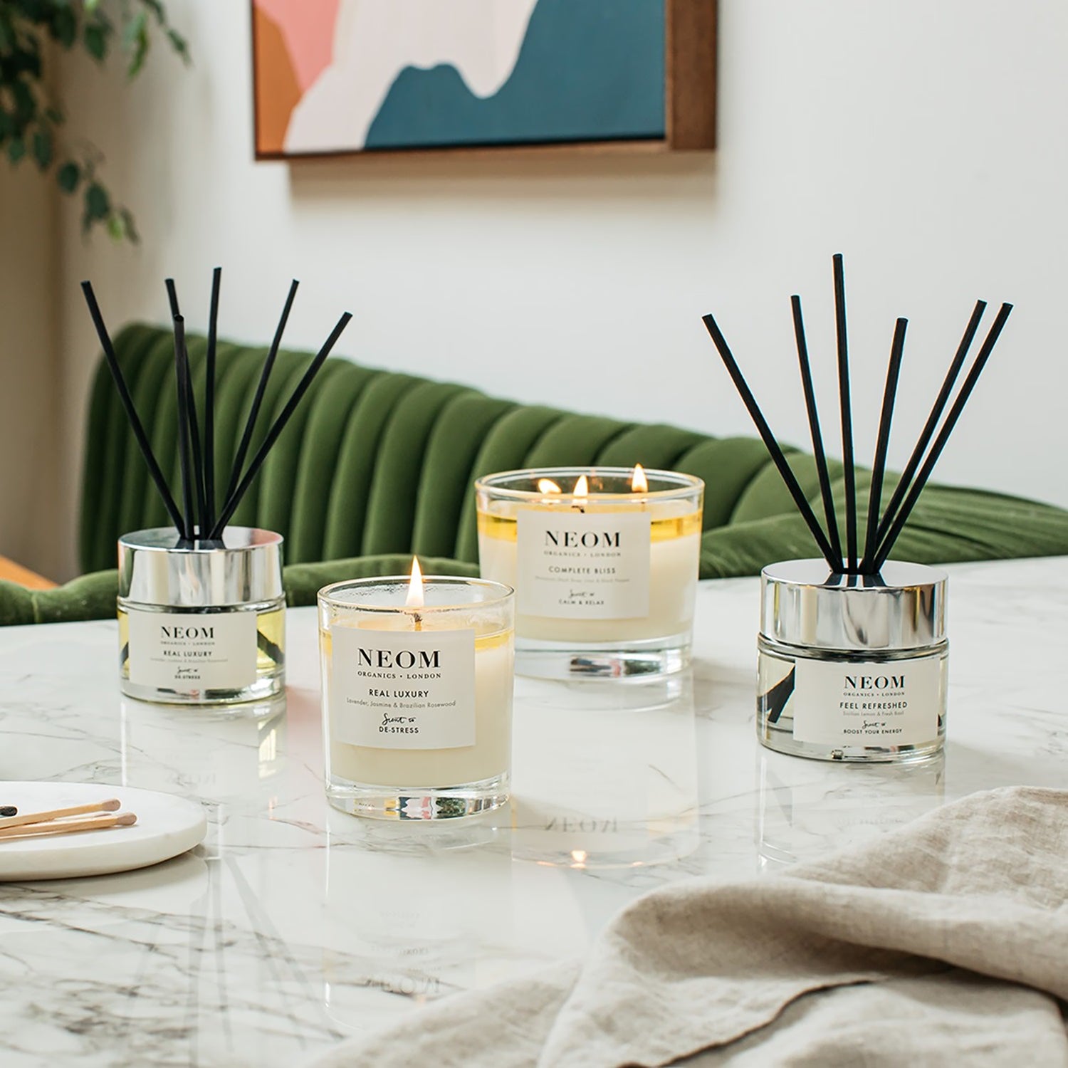 NEOM Feel Refreshed scented candle 3 wick 420g, UK version