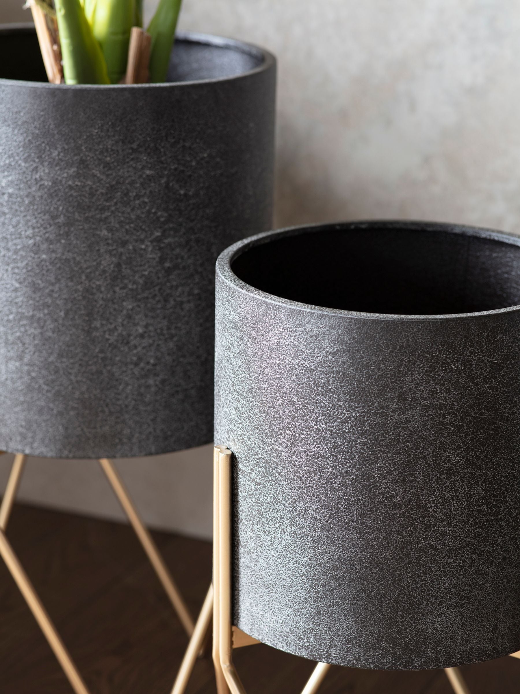 Gallery Home grauer Garten Hoven Metallpflanzer (britische Marke)