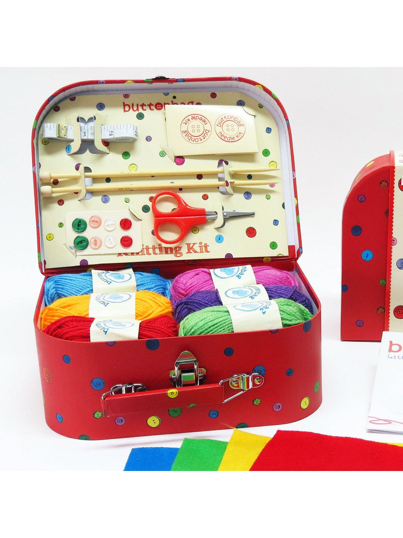 Buttonbag knitting kit for children with wool and needles, UK version