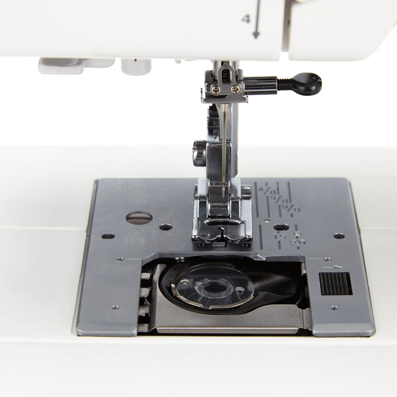 Janome 7025 mechanical sewing machine for beginners (British brand)
