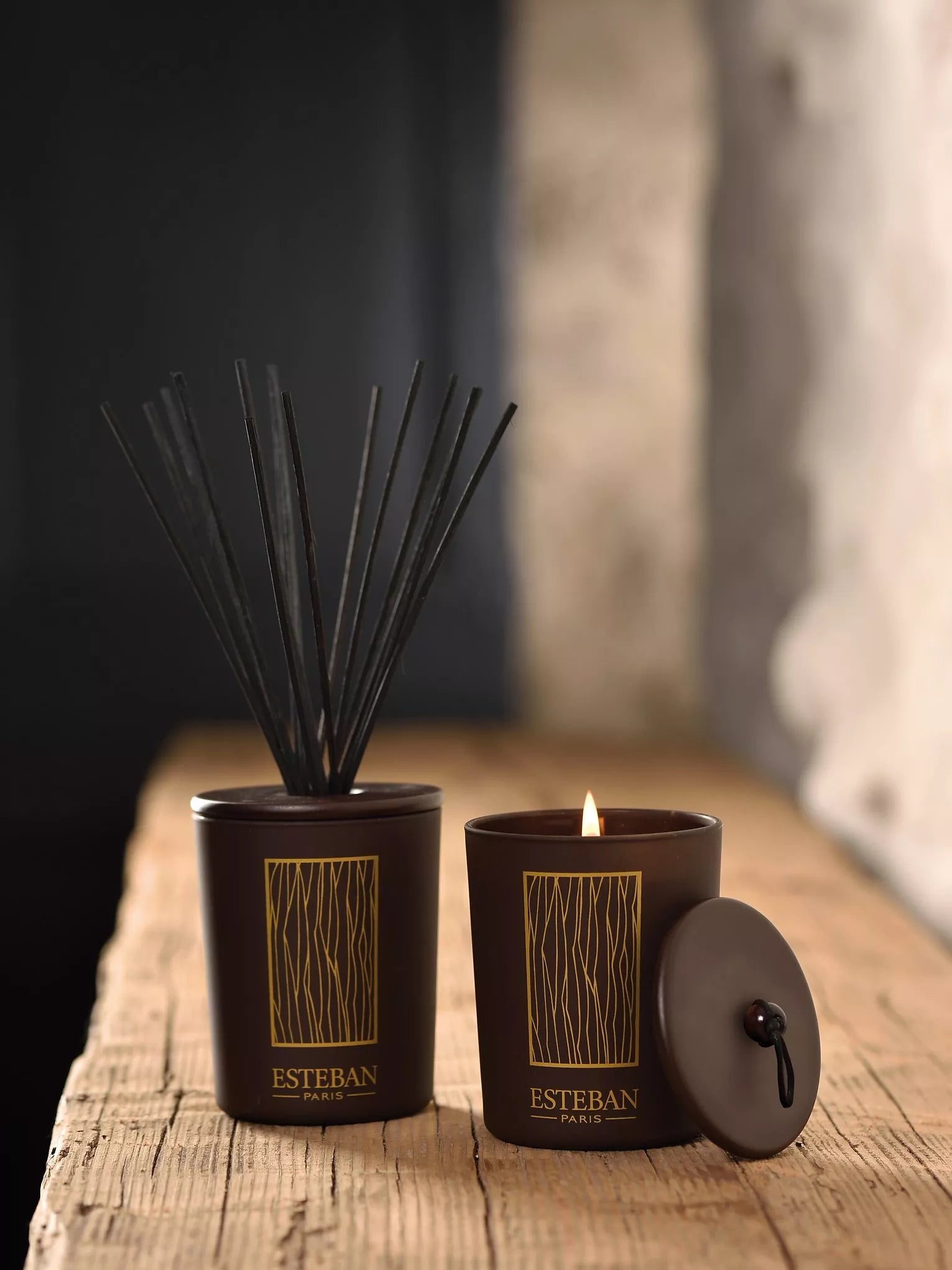 Esteban Cedre scented candle 180g - British product