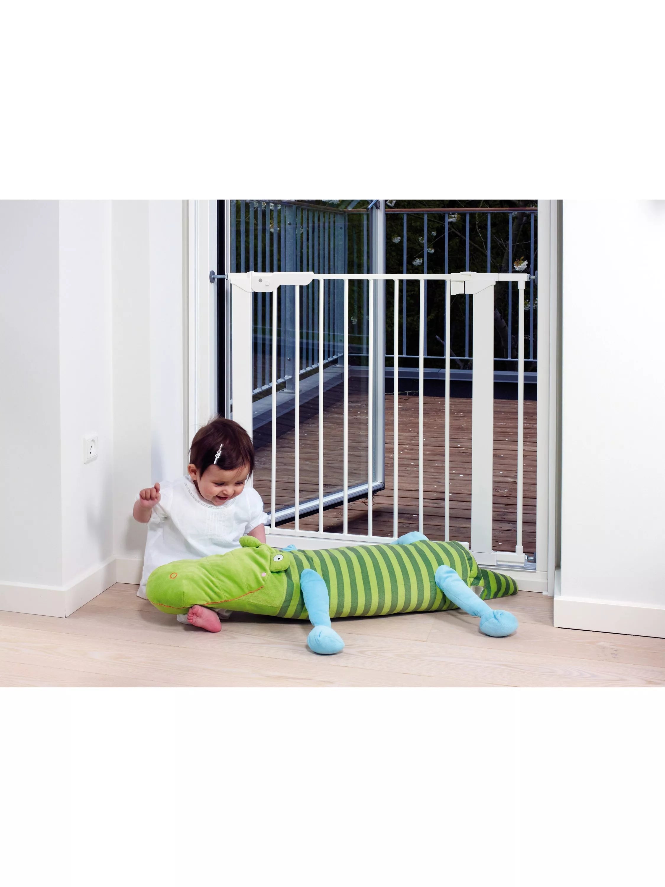BabyDan Premier True Pressure Gate with extensions, white - British product