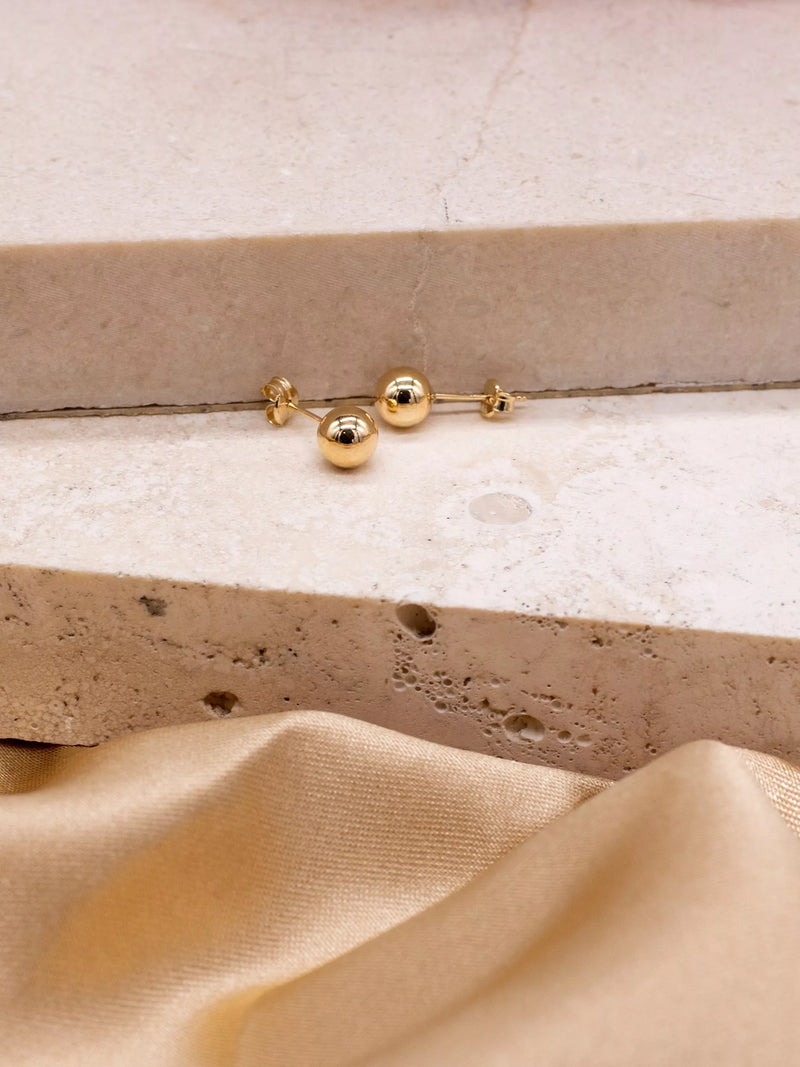 IBB 9ct yellow gold 6mm ball stud earrings, imported from the UK