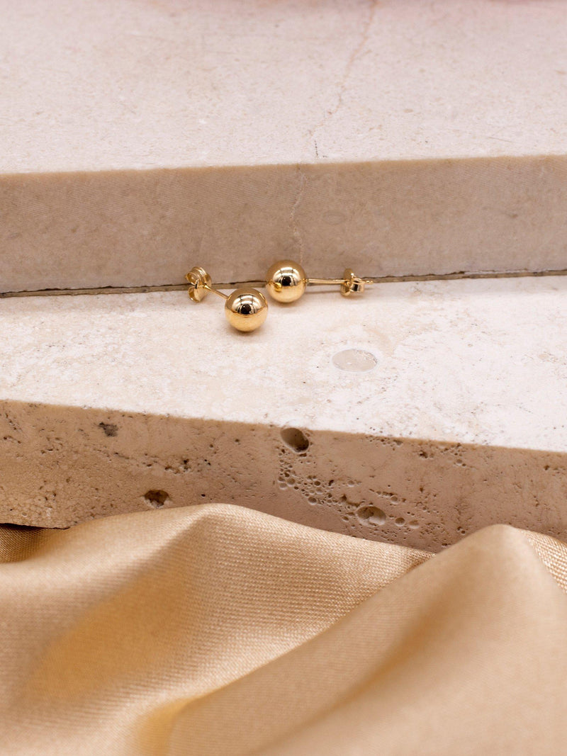 IBB 9ct yellow gold 6mm ball stud earrings, imported from the UK
