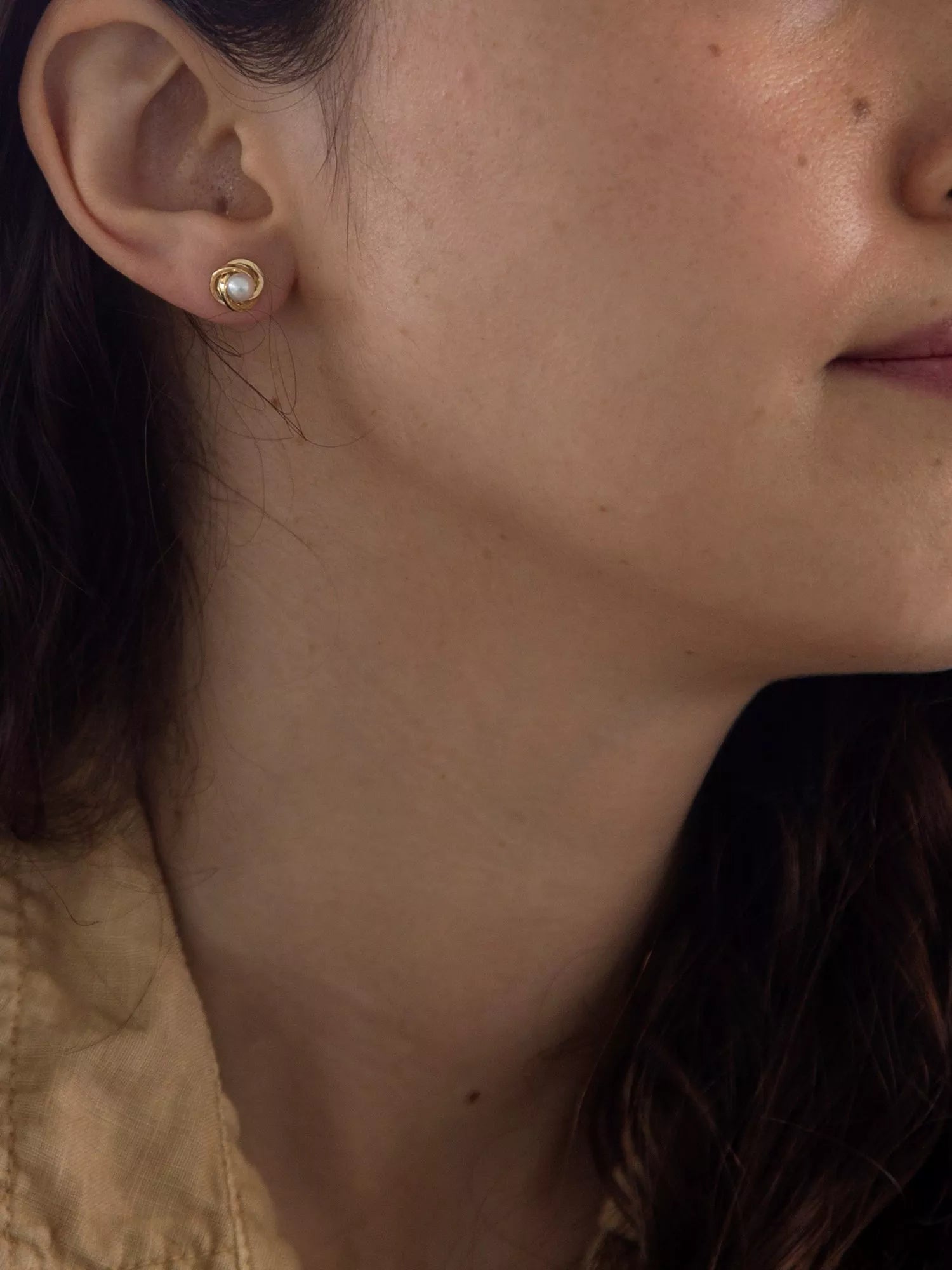 IBB 9ct gold cultured pearl knot stud earrings - British product
