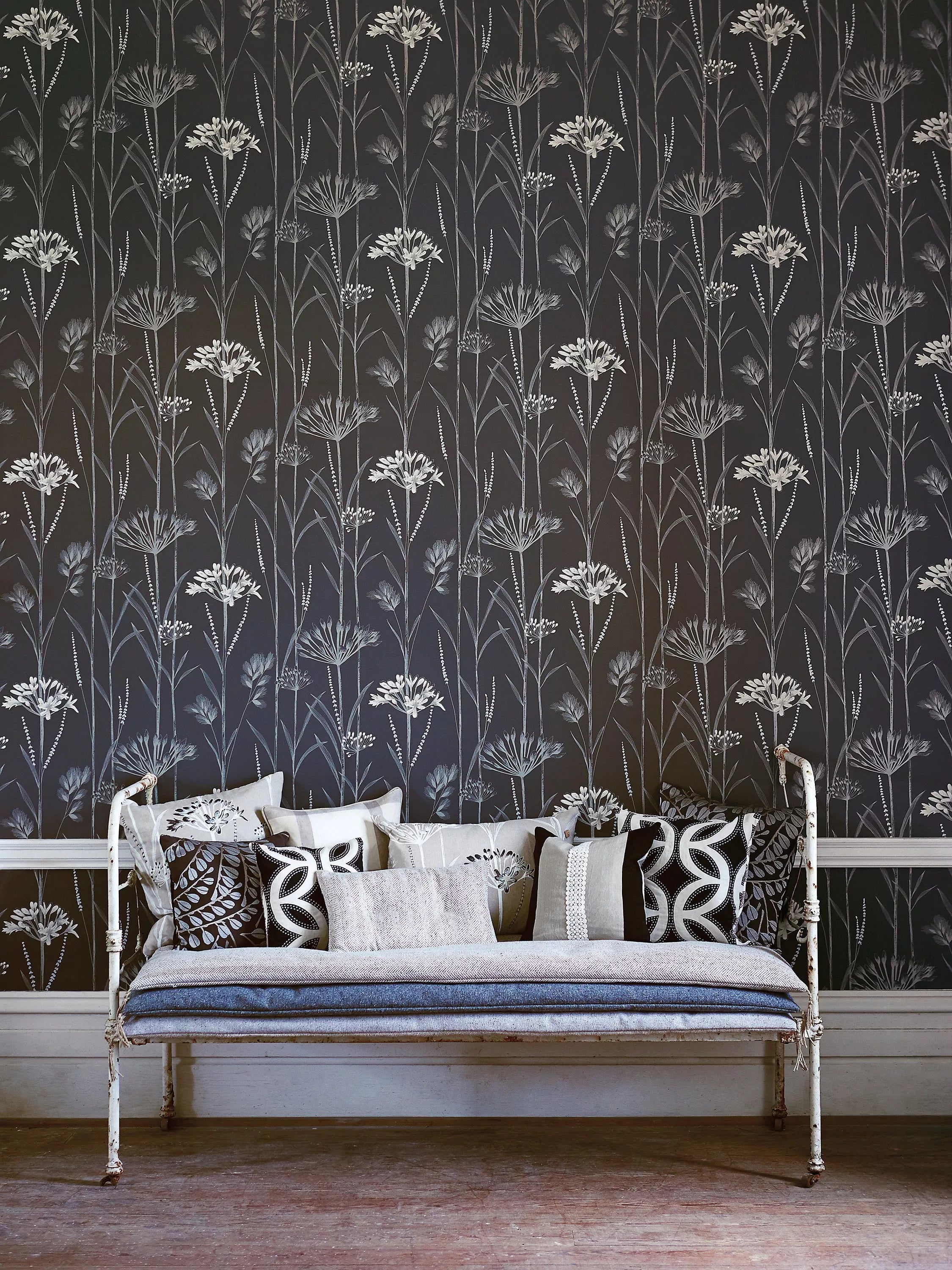 Harlequin Gardinium paste the wall wallpaper, UK version