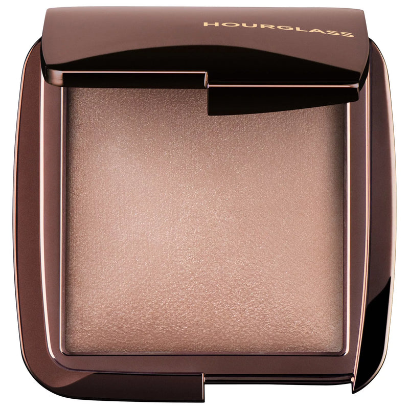 Universal Finishing Powder with Photo-Luminescent Technology