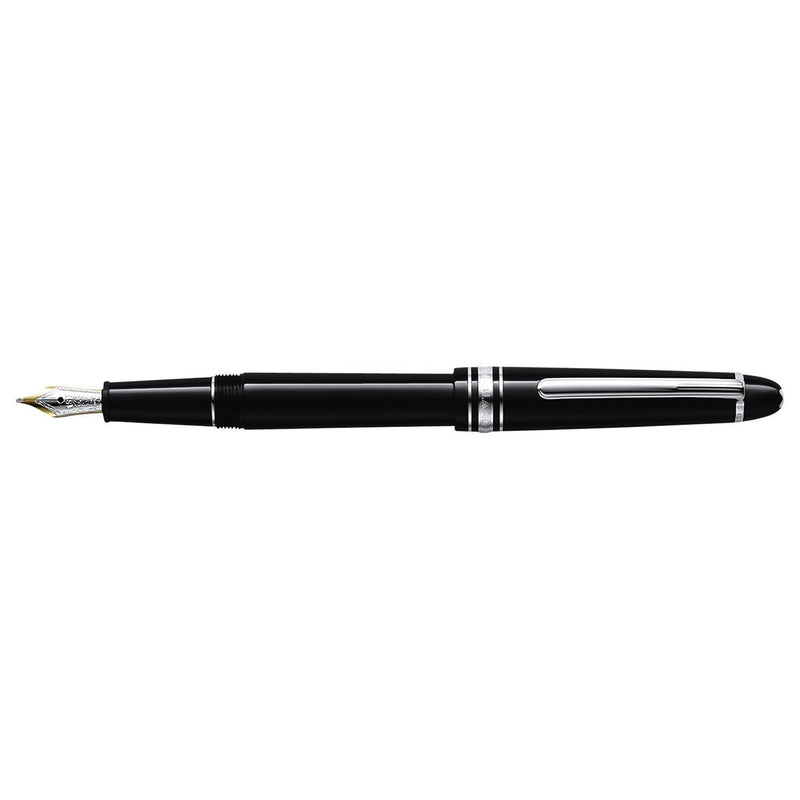 Montblanc Meisterstück fountain pen black, imported from the UK