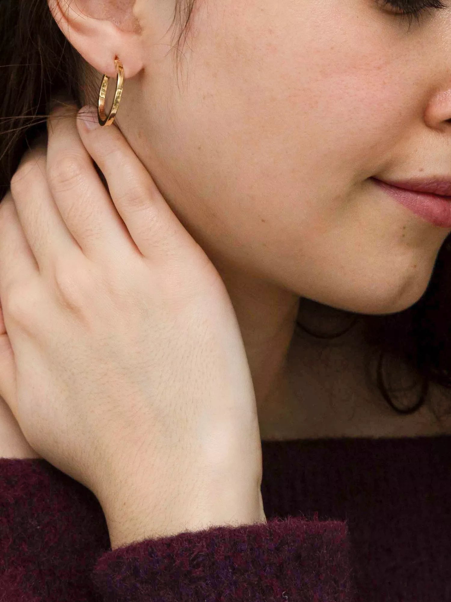 IBB 9ct yellow gold lever hoop earrings, imported from the UK