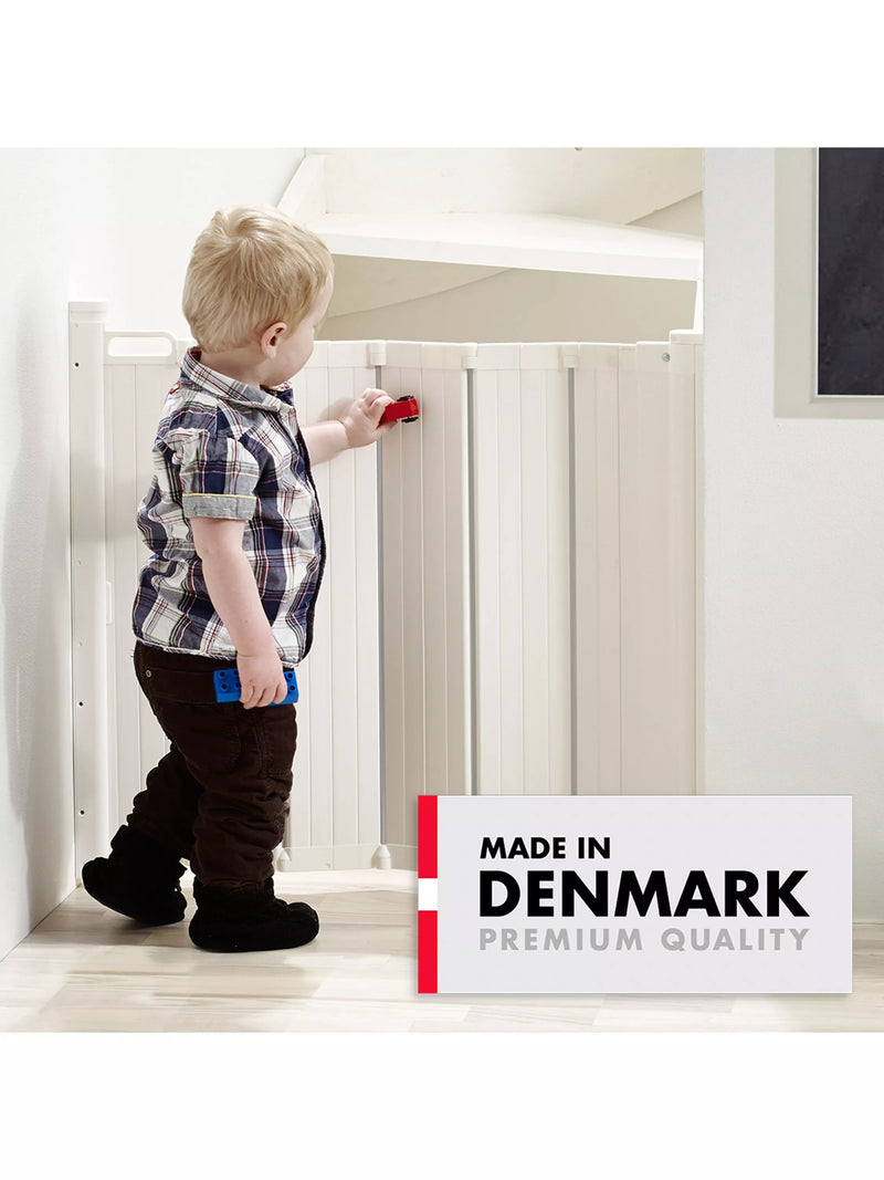 BabyDan folding safety gate 55-89cm - British product