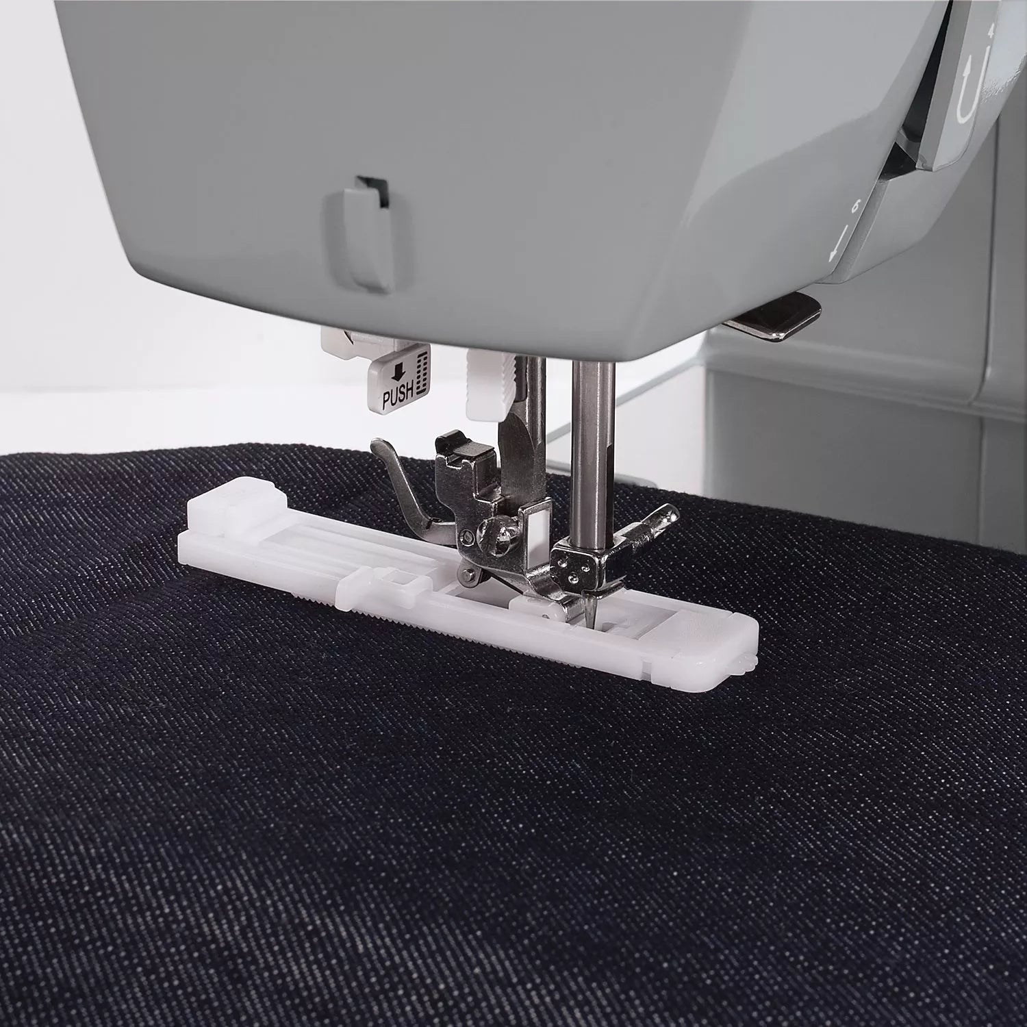 Singer heavy duty 4432 sewing machine, imported from the UK