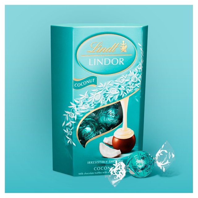 Lindt Lindor Coconut Chocolate Truffles   200g GOODS M&S   