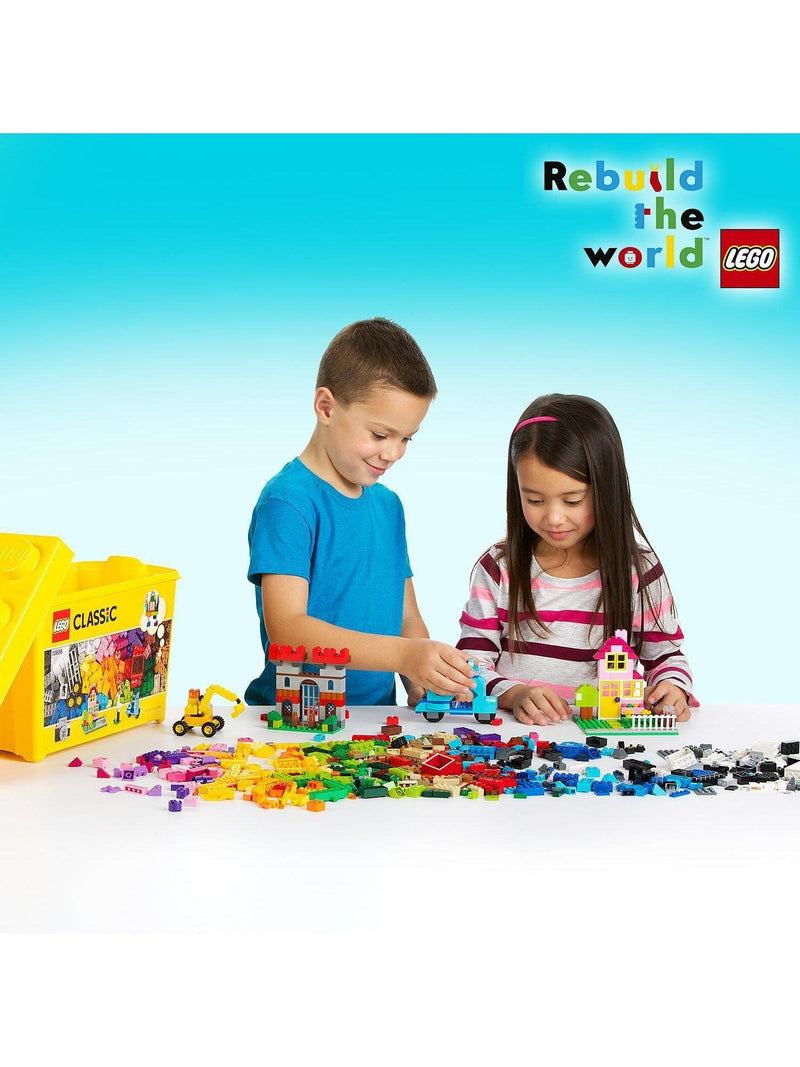 LEGO Classic 10698 Large Creative Brick Box building toy set with 790 pieces, UK version