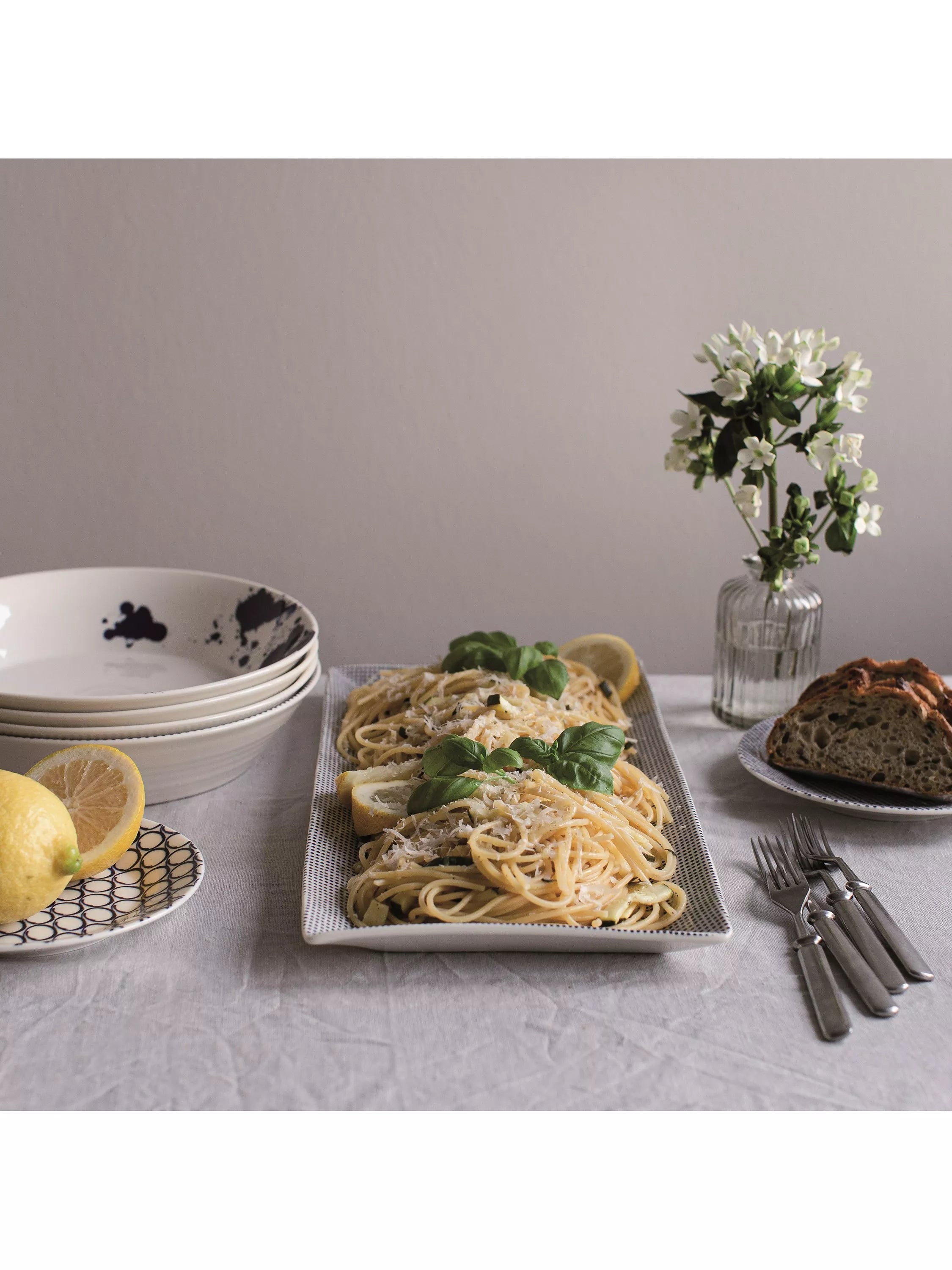 Royal Doulton Pacific Blue serving platter 39cm - British product