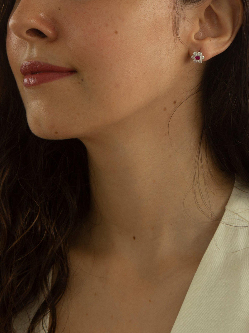IBB 9ct white gold flower cluster stud earrings 10mm, imported from the UK