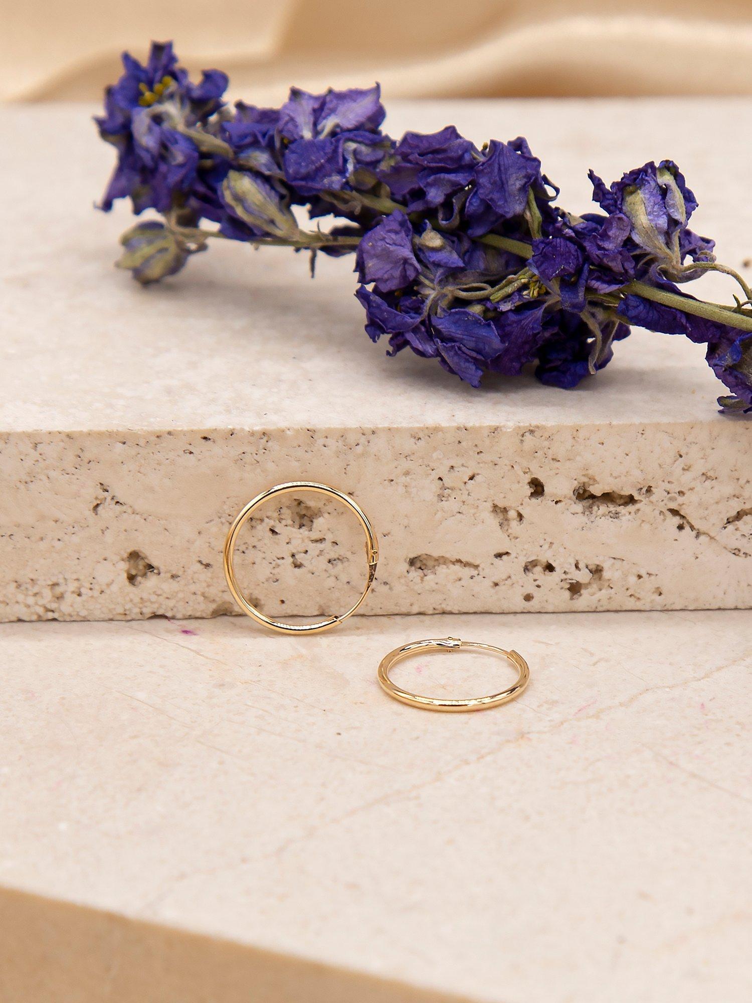 IBB 9ct gold hoop earrings, diameter 1.5cm (British brand)