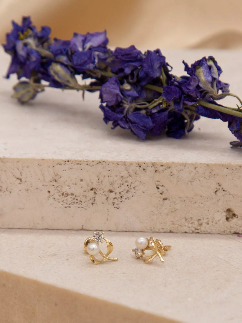 IBB 9ct gold stud earrings faux pearl cubic zirconia, UK version