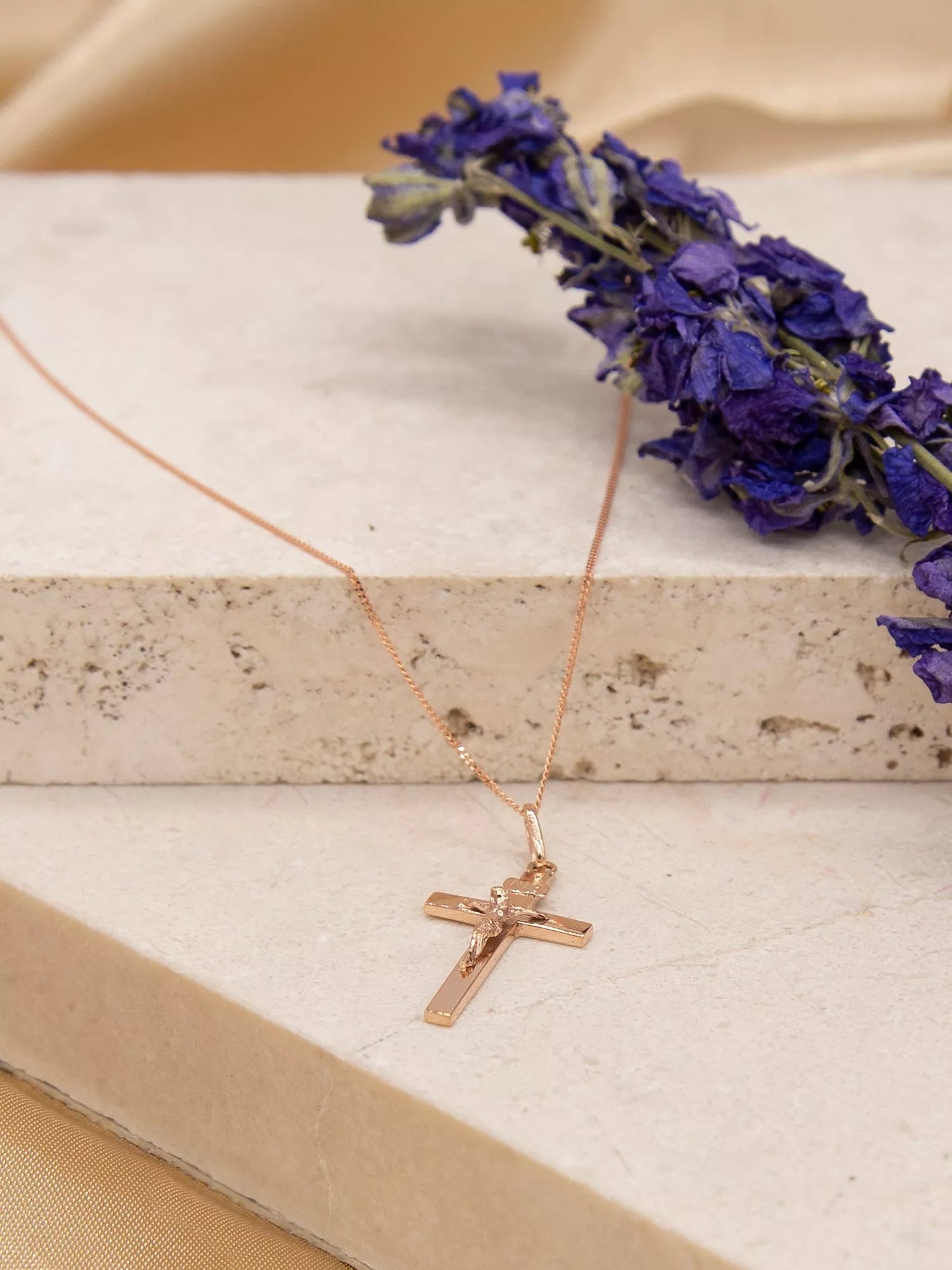 IBB 9ct rose gold cross pendant 46cm, imported from the UK