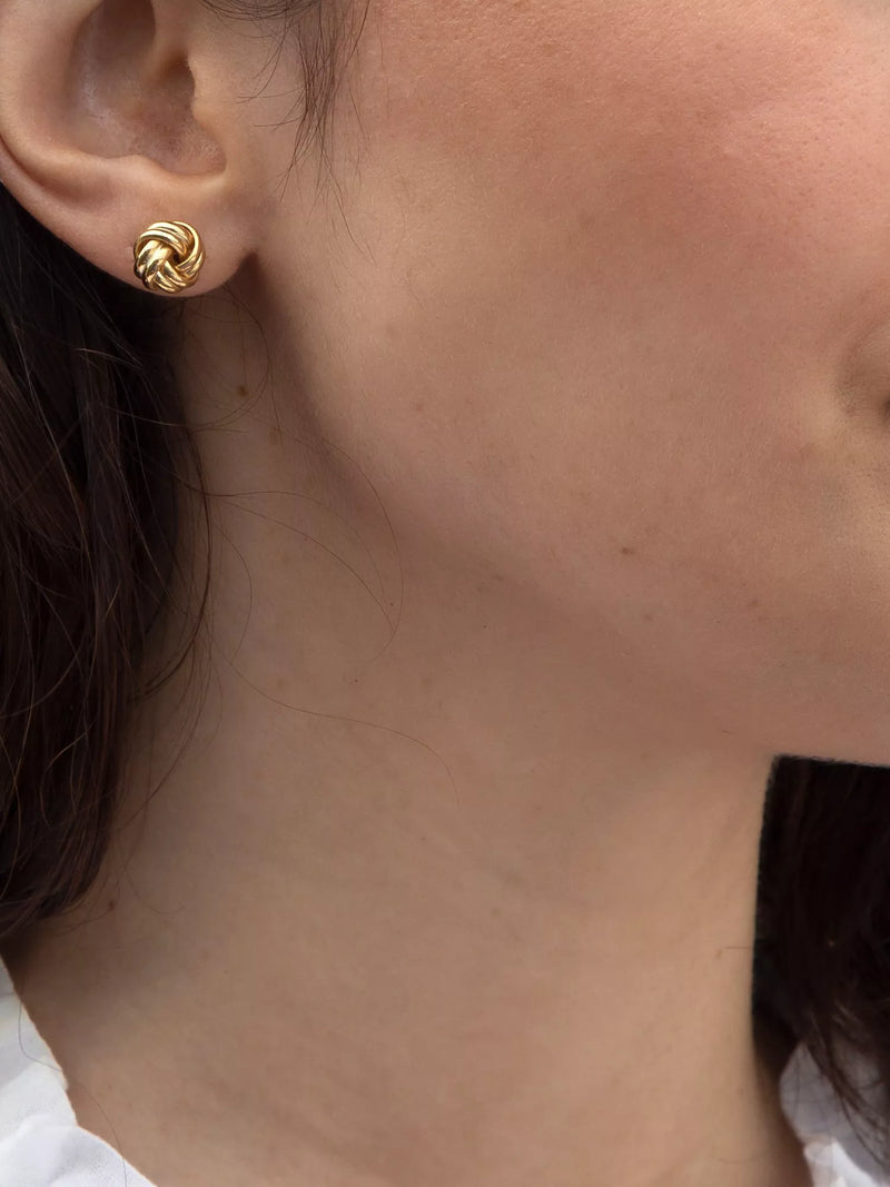IBB 18ct gold knot stud earrings, imported from the UK