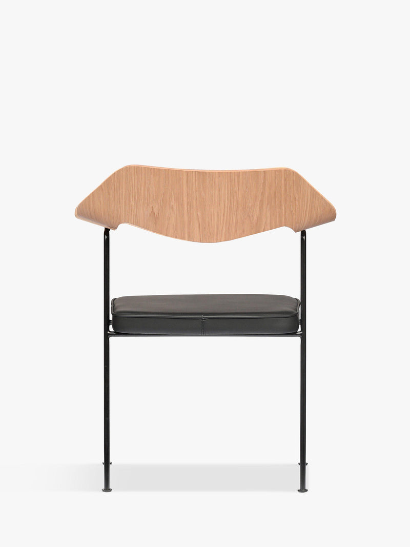 Case Robin Day 675 chair walnut veneer leather, imported from the UK