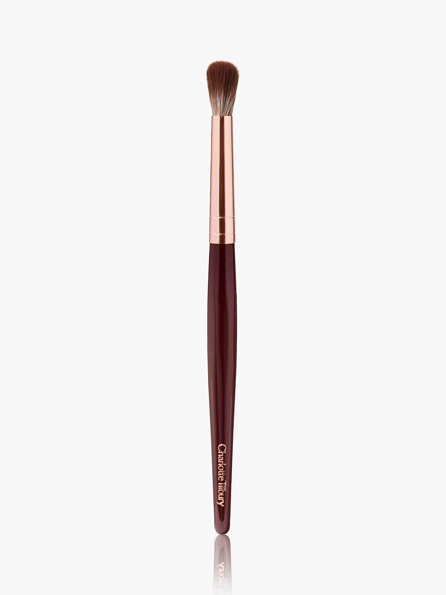 Charlotte Tilbury Eye Blender Brush - British product
