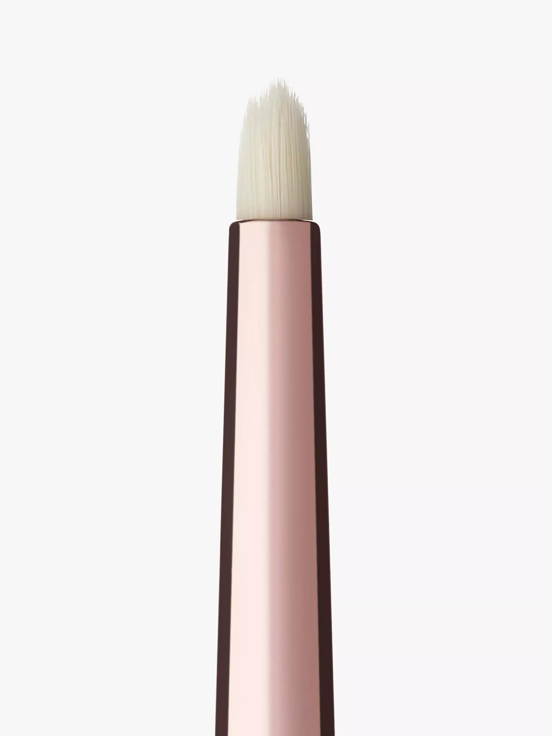 Charlotte Tilbury eye liner brush - British product