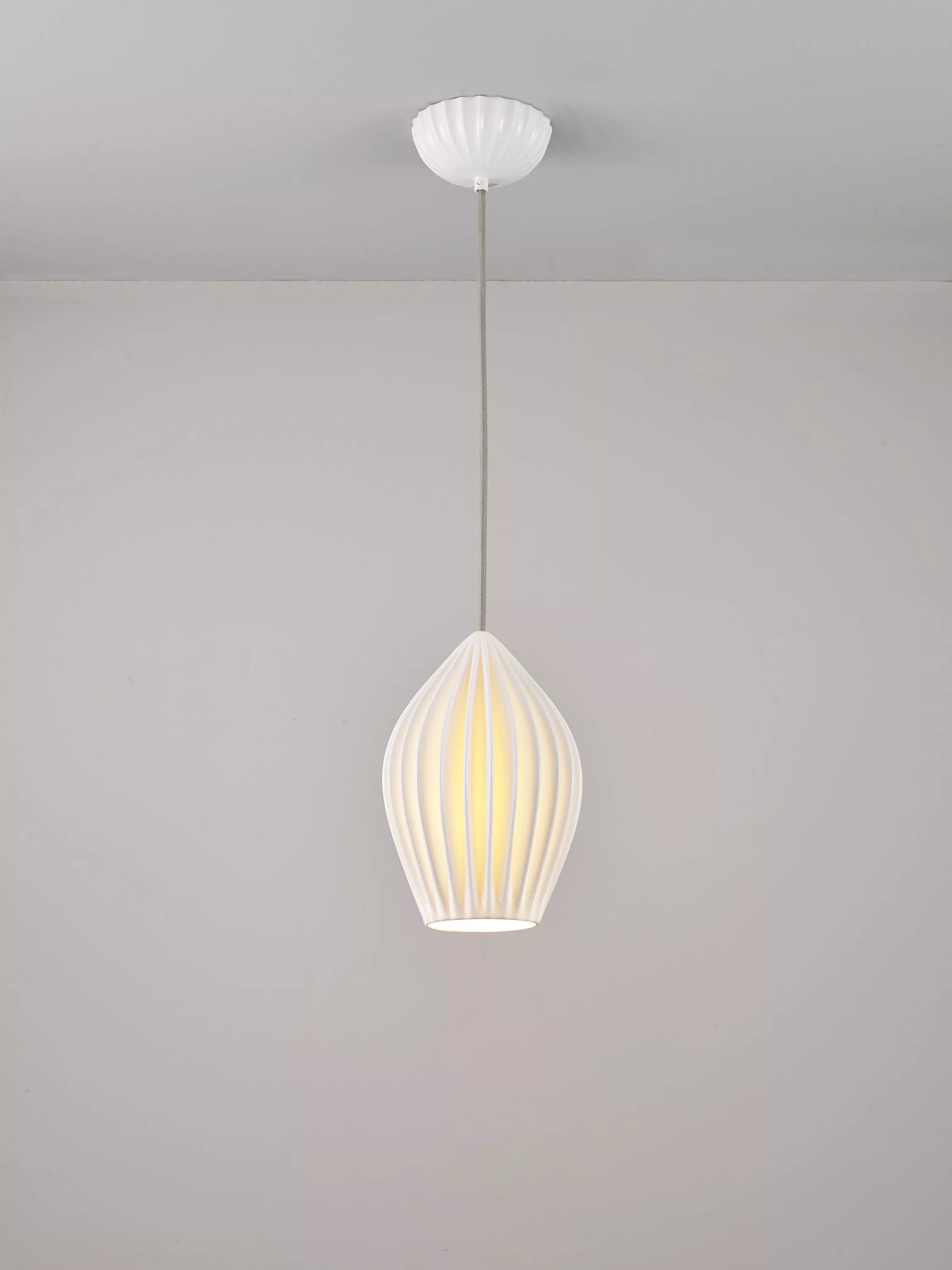 Original BTC Fin large pendant light white bone china (British brand)