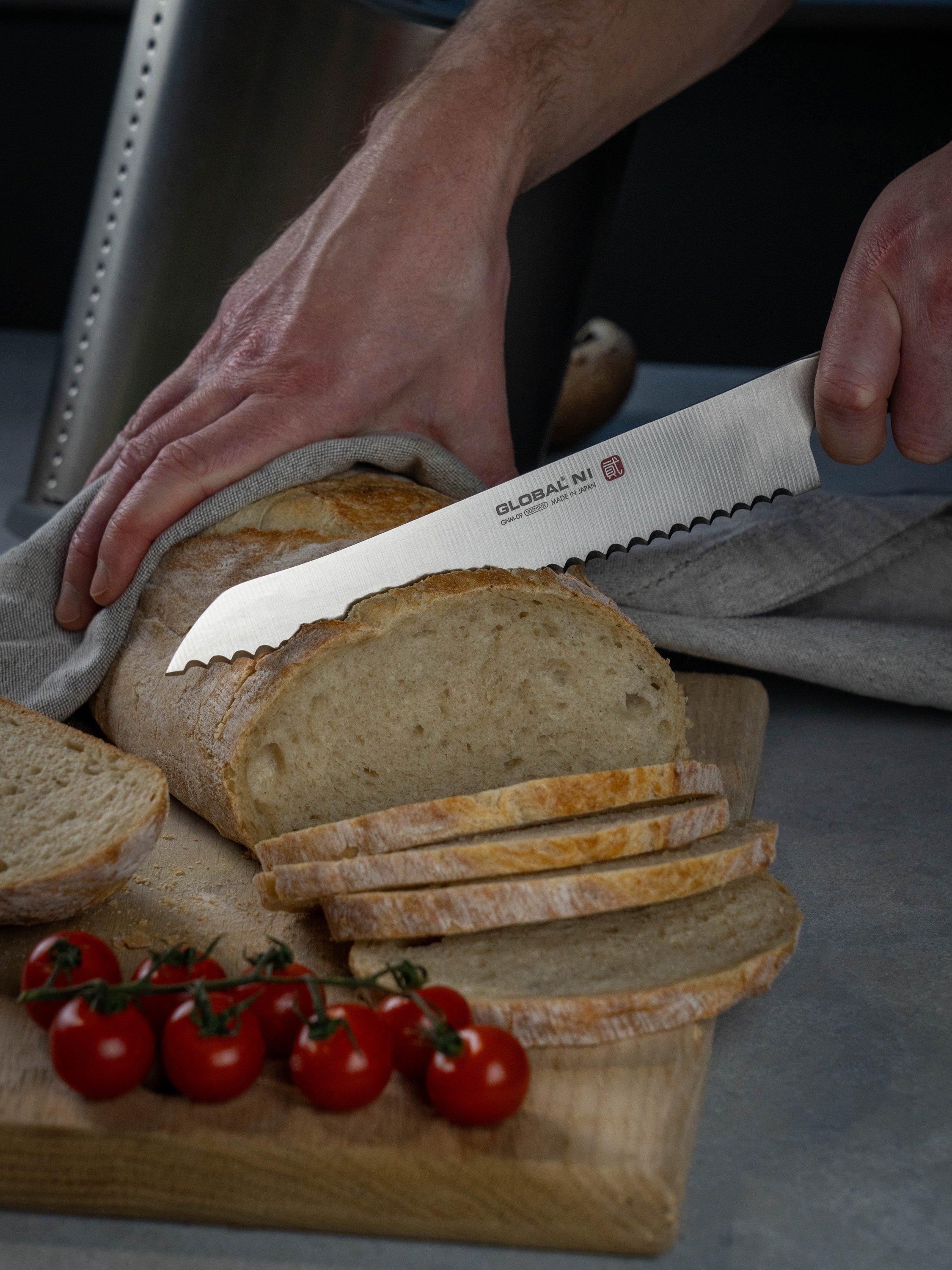 Global NI bread knife 21cm with scalloped edge, imported from the UK