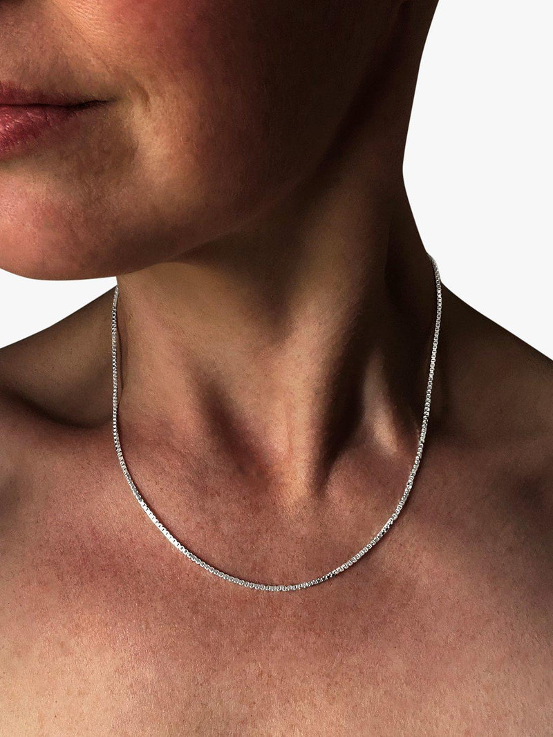 Nina B sterling silver box chain necklace 45cm, UK version