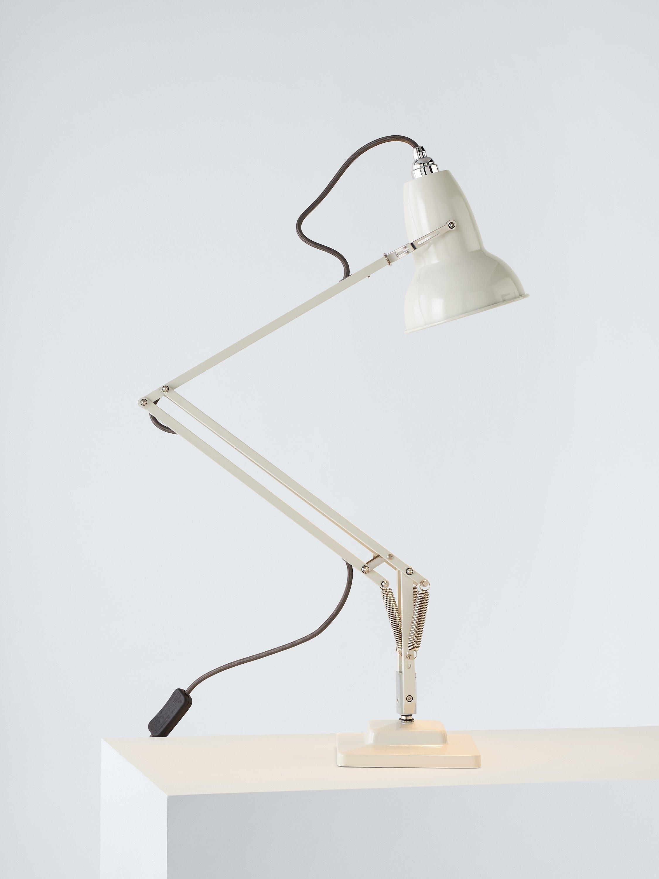 Anglepoise Original 1227 desk lamp (British brand)