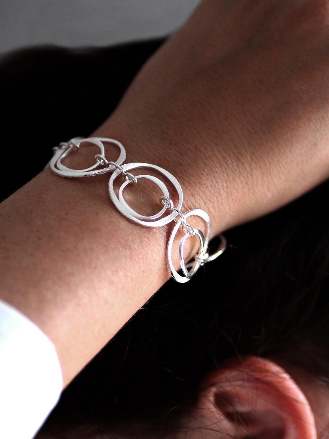 Nina B open circles bracelet silver 20cm - British product