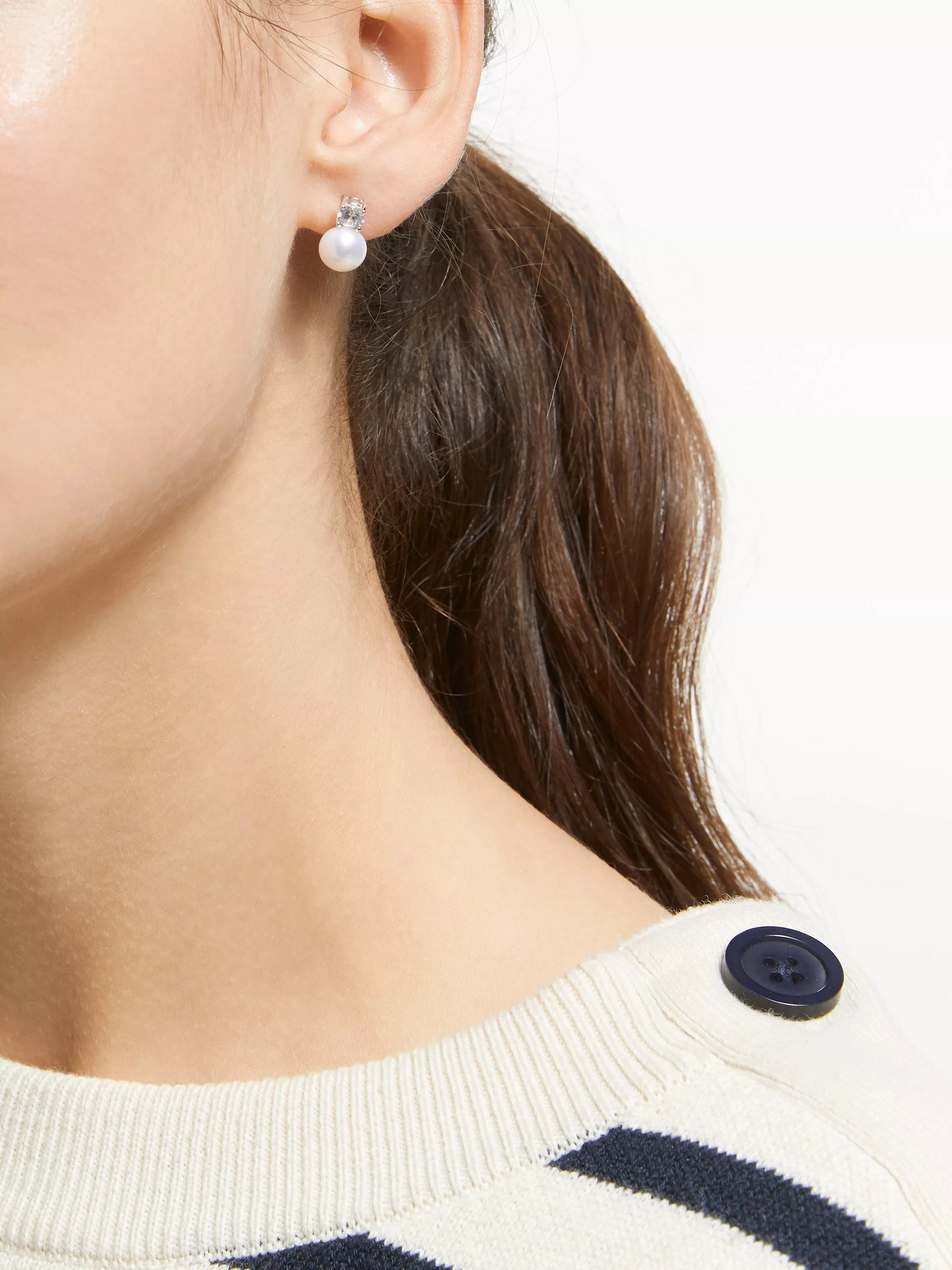 Lido freshwater pearl stud earrings in silver - British product